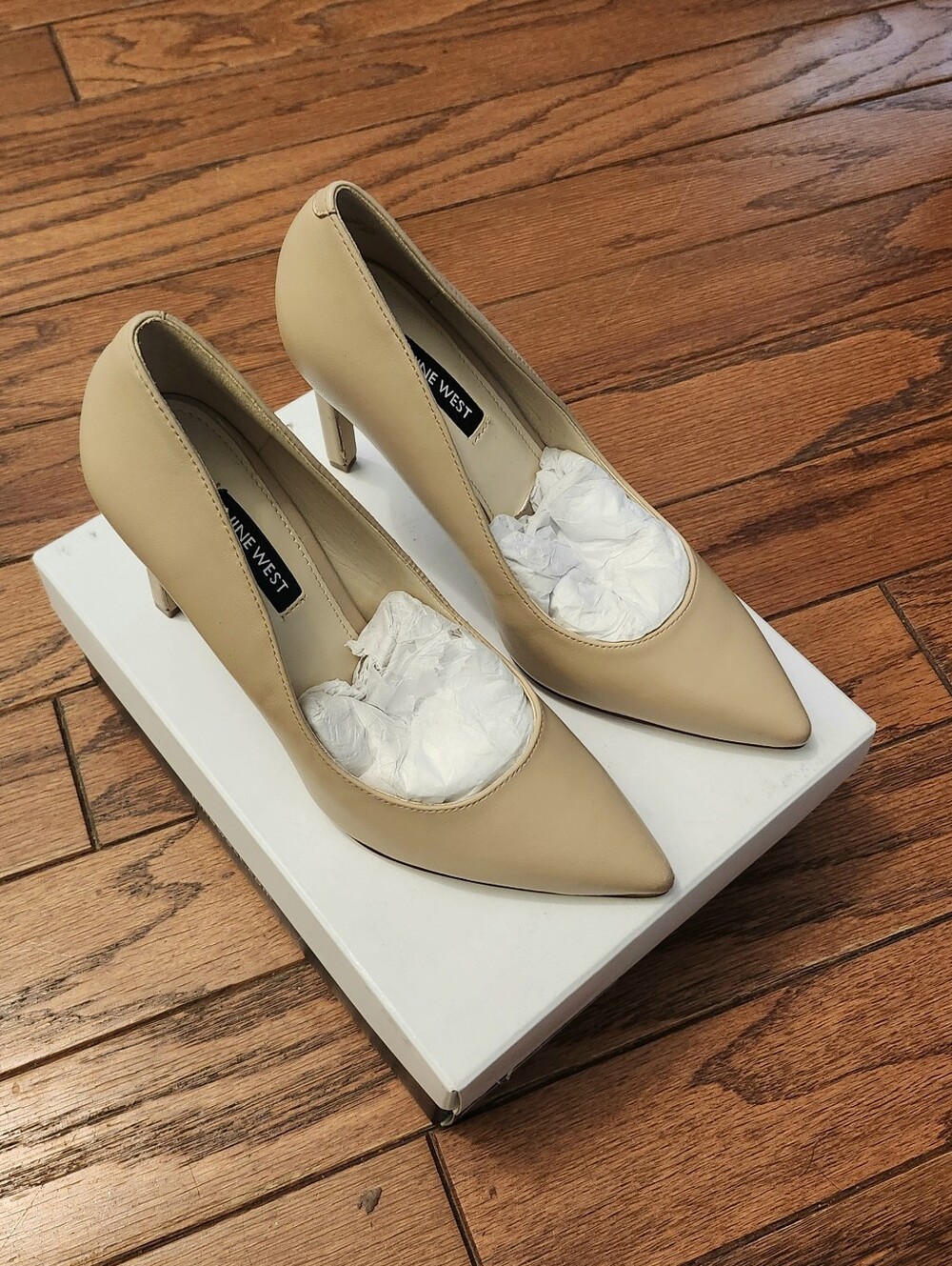 NIB‎ Nine West Tatiana Neutral Beige Pointed-Toe Pumps Women's Size 6.5